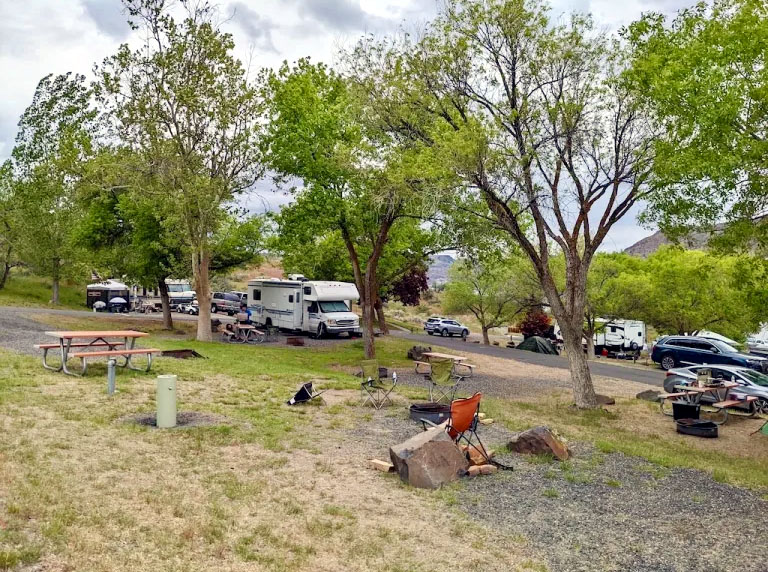 I had to chase this memory down... around 1987, my family went camping at a favourite spot: Grand Coulee, WA. An idyllic place for camping &amp; swimming. In town, the hardware store sold a portable radio that tuned in AIRplane signals(!); I pestered my Dad until he bought it for me.