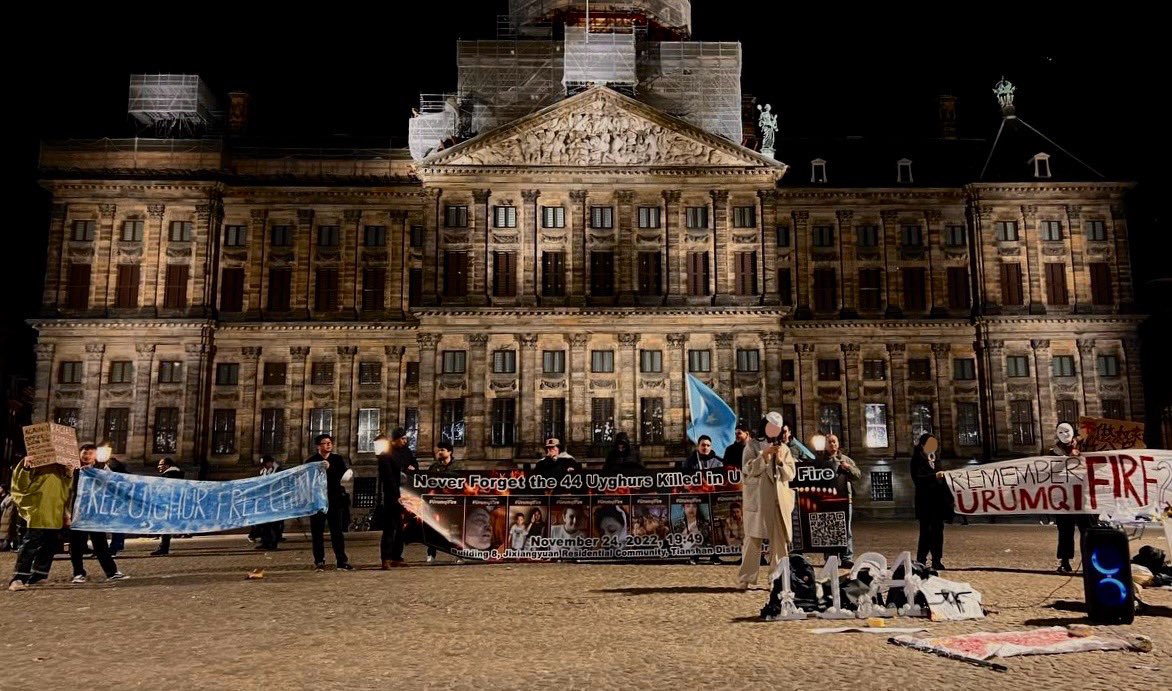 censored_face_s's tweet photo. On the evening of 24 Nov, Censored Face(s) and the Chinese diaspora in the Netherlands stood in solidarity with the #Uyghur community here in remembrance of the tragic 2022 #ÜrümqiFire that took at least 44 Uyghur lives due to inhumane measures of China’s zero-COVID policy. https://t.co/O5fIjoOrhK