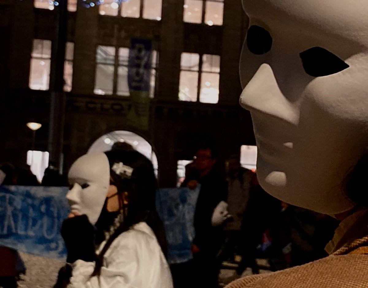censored_face_s's tweet photo. On the evening of 24 Nov, Censored Face(s) and the Chinese diaspora in the Netherlands stood in solidarity with the #Uyghur community here in remembrance of the tragic 2022 #ÜrümqiFire that took at least 44 Uyghur lives due to inhumane measures of China’s zero-COVID policy. https://t.co/O5fIjoOrhK