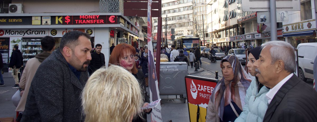 zaferabla's tweet image. Sende Kadına Şiddete Dur De ! ✋🏻
Kadına Şiddete Hayır ! ✋🏻
#kadınaşiddet #kadınaşiddetehayır #şiddet #25kasımkadınaşiddetehayır #kadın #çocuk #SONDAKİKA #25kasımkadınayönelikşiddetlemücadelegünü #SonDakika #sondakikahaber #Gaziantep #zaferpartisi #zaferpartisigaziantep…