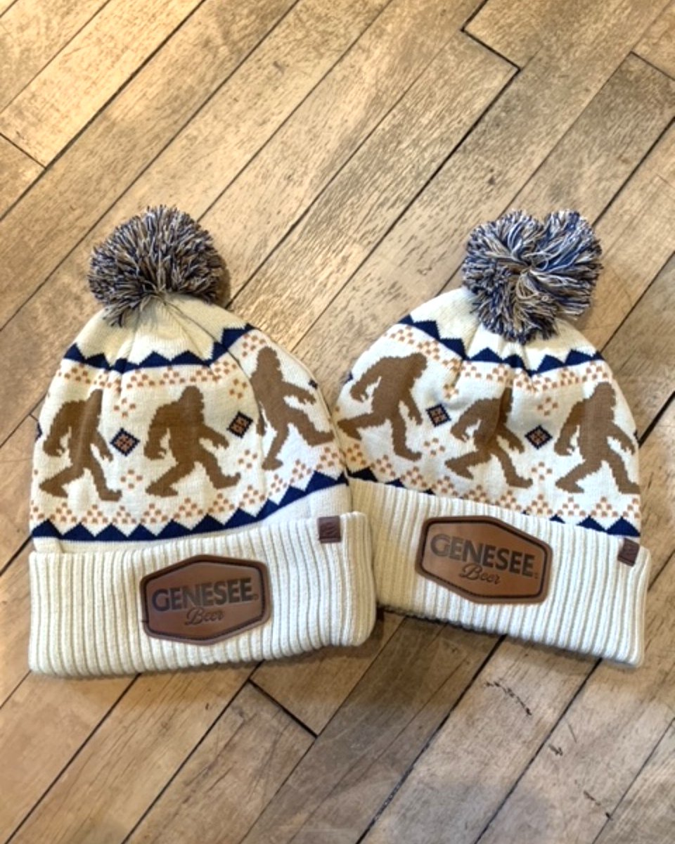 Stomping into the holiday season like 👣 🌲