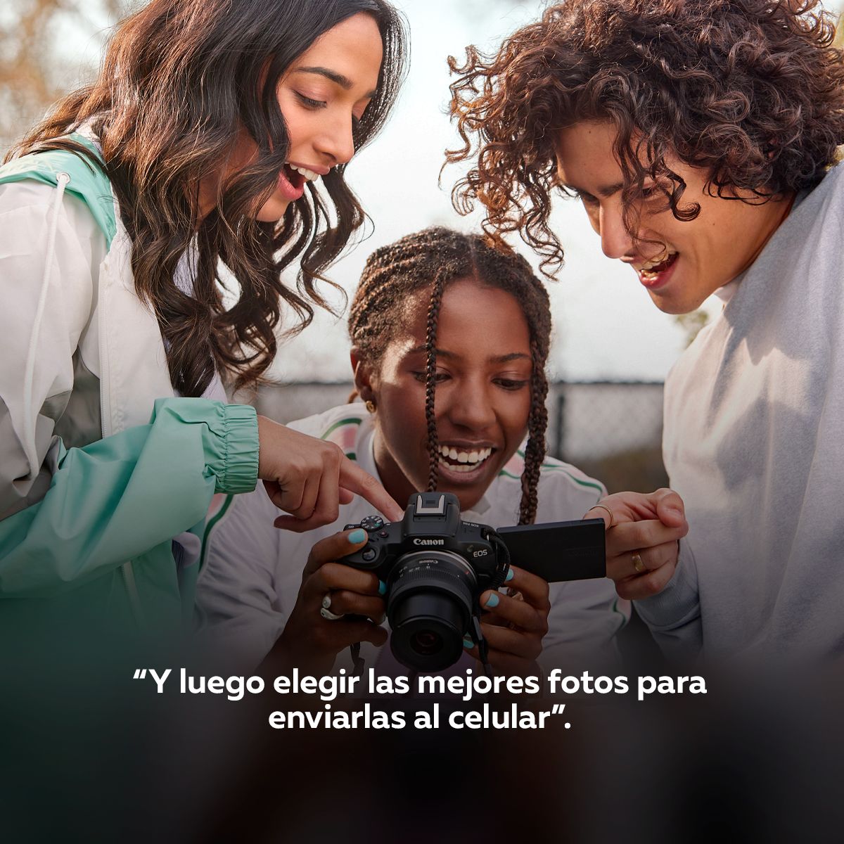 CanonPTY's tweet photo. 📸✨ Convierte cada salida con amigos en una sesión inolvidable

Con la EOS R50, tú serás la fotógrafa oficial del grupo. Captura cada risa, cada momento y cada aventura con calidad profesional. ¡Haz que los recuerdos se vean tan épicos como se sienten! 🌟

#EOSR50 #YoUsoCanon https://t.co/1XxsdFLGUC