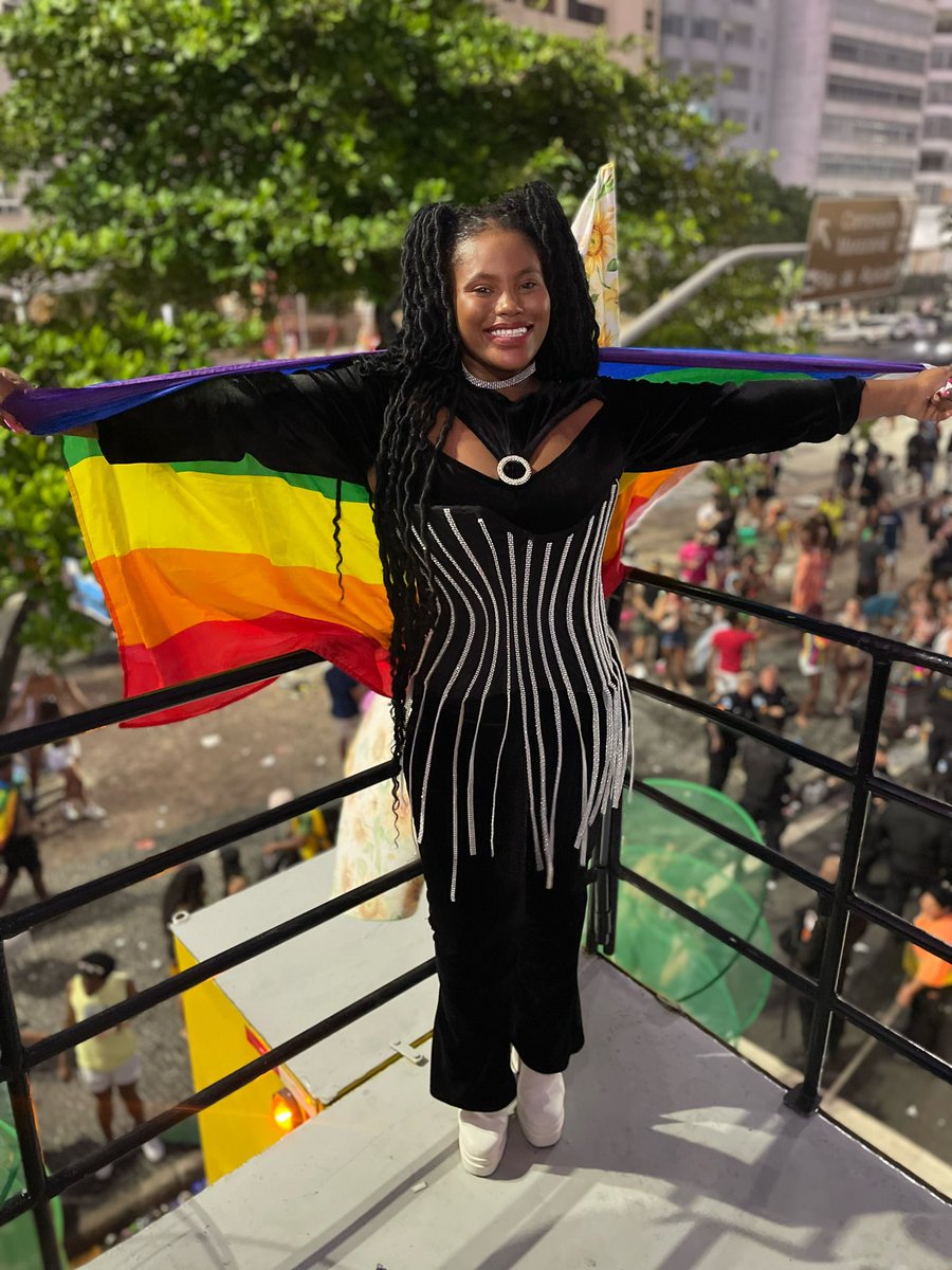 Por um mundo melhor com mas amor respeito e sem preconceito viva o amor <a href="/ParadaLGBTIRio/">Parada do Orgulho LGBTI - Rio</a>  que honra poder estar 🙏