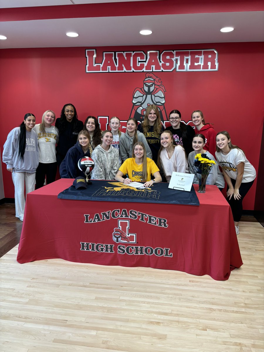 lancaster_vb's tweet image. Legends ➡️ Griffs X2
@alli_farmer14 and McKenna Corcoran continuing their volleyball career together at @GriffVolleyball