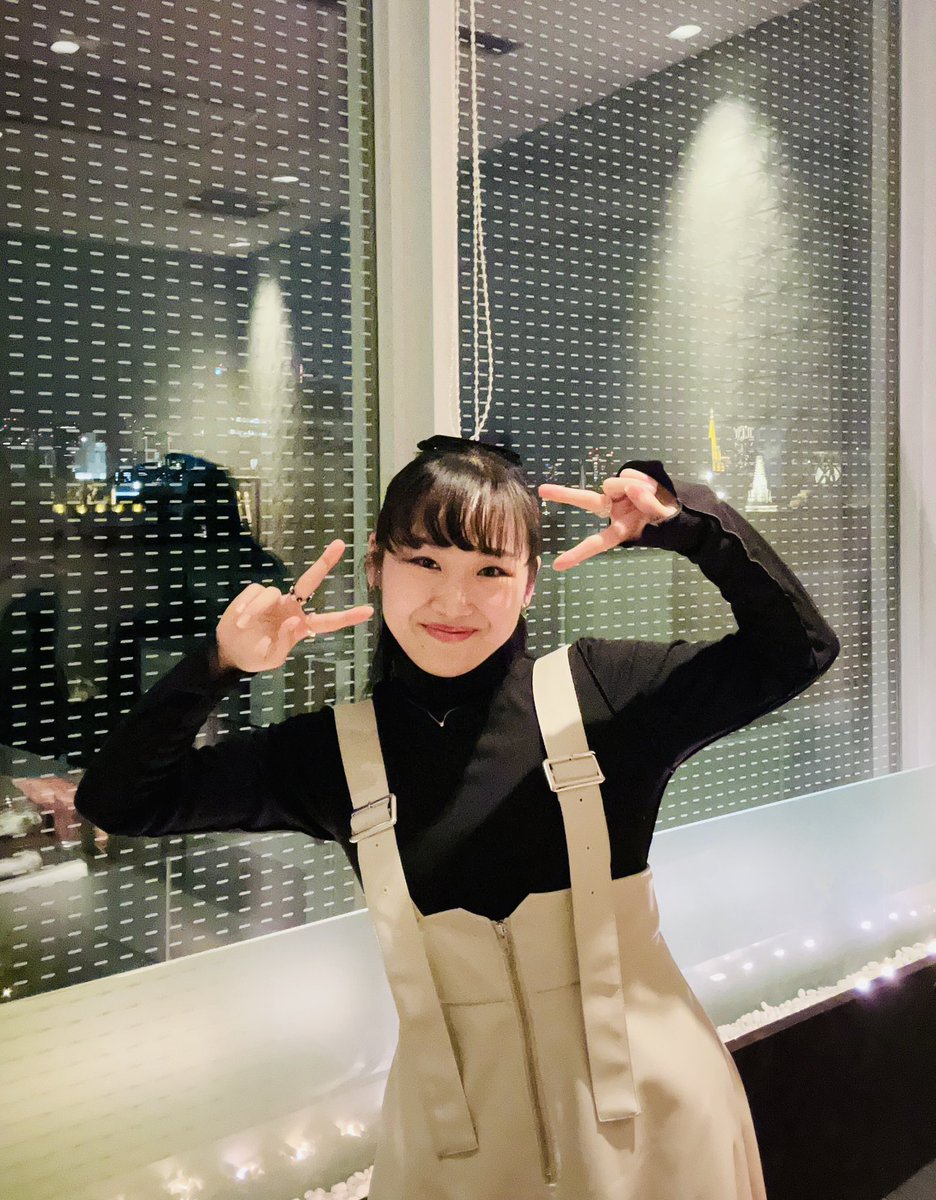 RuNa_0N0's tweet photo. お久しぶりです！！
SNSどれも全然更新してなくってびっくりですがちゃんと元気です！

そして昨日21歳になりました！！！

大学の同期から寂しくないようにってサボテン貰ったんですけど、サボテンって水やりあんまりしなくて良いんですって
サボテンの水やり頻度よりSNS更新できるよう頑張ります📱 https://t.co/V5IKCCwCHH