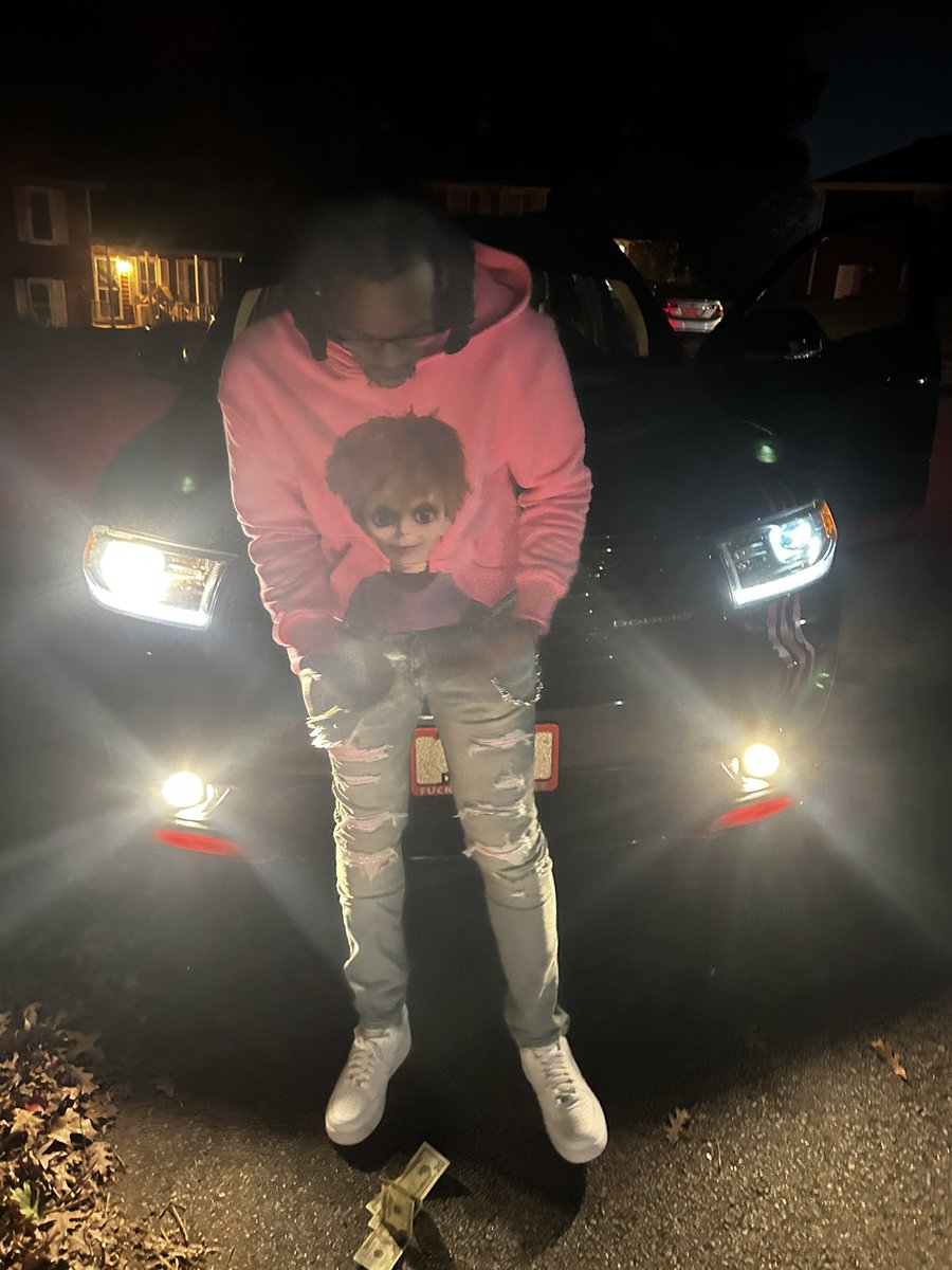 TheBig906's tweet photo. Young n Violent &amp; we move like dat navy🆘  #21 #LongLiveMyBrada https://t.co/opOXQ6mete