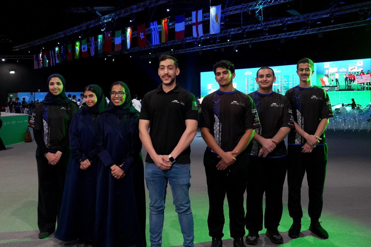 The engines ignite and the tension rises, but we’re ready to face it all! 🔥🔥

@f1inschoolsksa #f1 #f1inschools