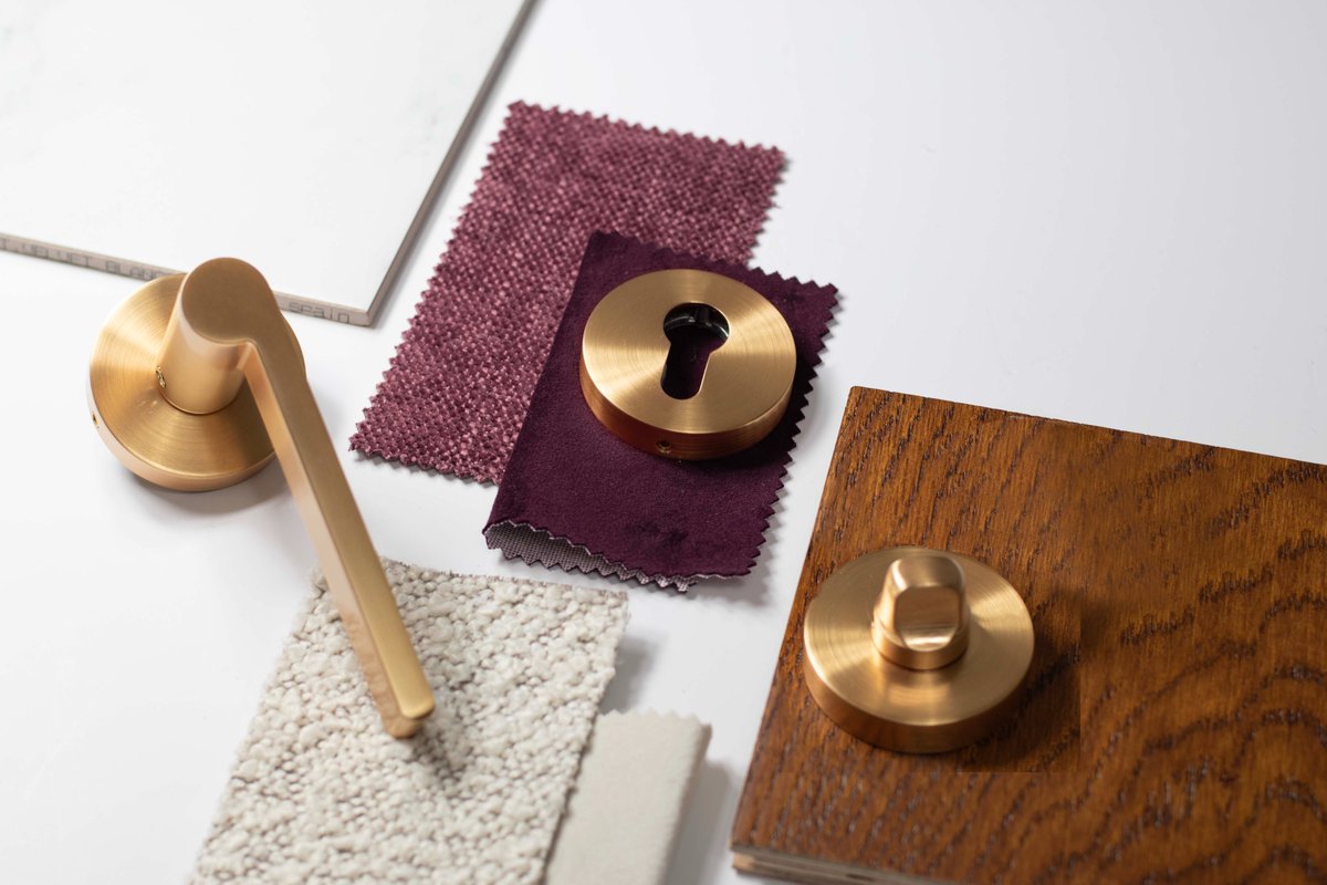 And we’re live 🚨🚨 NEW Senza Pari levers are here! 4 new designs plus new finishes... Follow the link to explore the whole collection: lnkd.in/dg5cCdqW
#AtlanticUK #doorhandle #ironmongery #interiordesign #architecture #doorlever #newfinishes #productlaunch