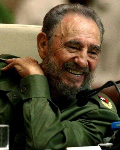 🎶Un Fidel que vibra en la montaña
Un rubí, cinco franjas y una estrella..🎶
#FidelPorSiempre