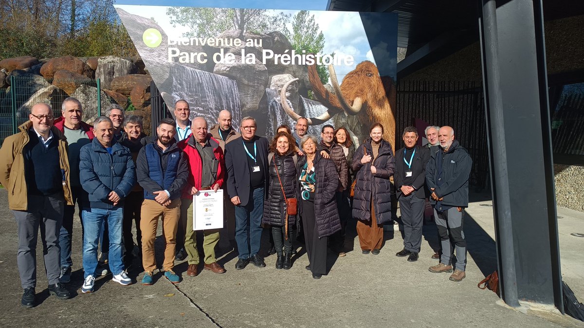 Last Saturday we held our Annual Assembly at the Prehistoric Park of Tarascon sur Ariege, one of the most spectacular destinations in our network.
At the assembly important decisions were taken about the governance of the organisation and a new board of directors was approved