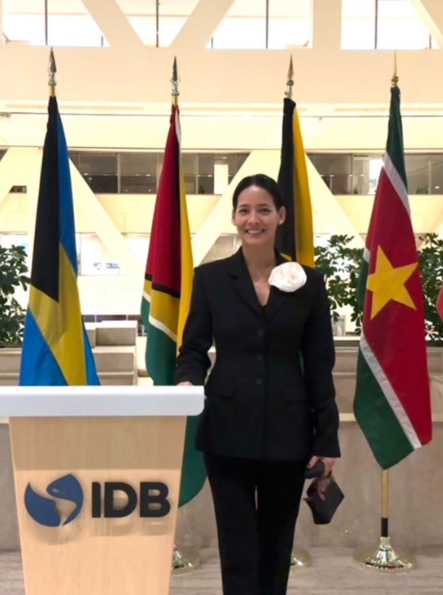 JadeTjon's tweet photo. Happy 49th Independence Day, Suriname! #srefidensi.  Always an honor to host a reception at the @the_IDB to commemorate the independence of Suriname and other Caribbean countries. We were privileged to have the IDB President and Executive Vice President as our esteemed guests. https://t.co/wB9WGdvZ7H