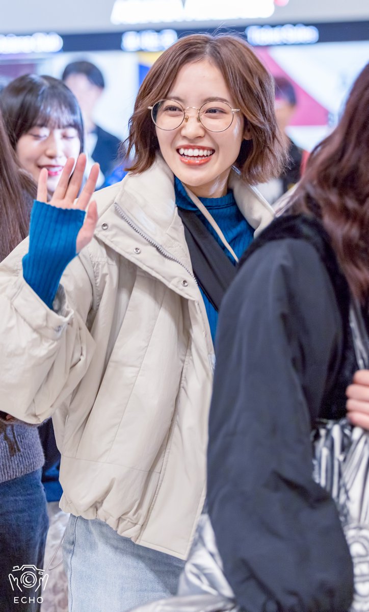 EchoCwt's tweet photo. 241110 김포공항 출국 
#櫻坂46 #松田里奈 https://t.co/8MbFcqUVrD