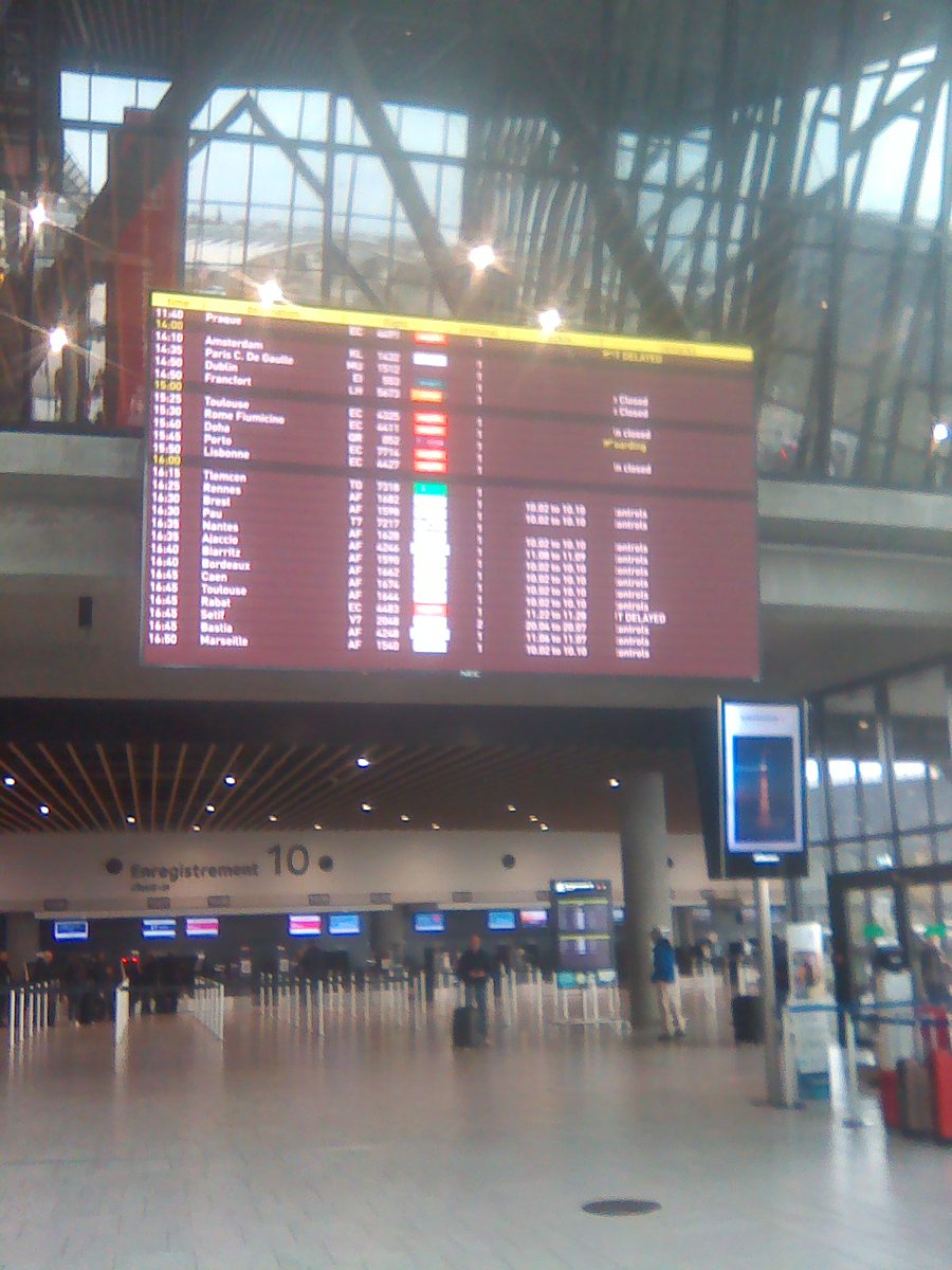 phantome822's tweet photo. Aller direction le bled ! 
#Tunisie https://t.co/Mde9zK8wc8