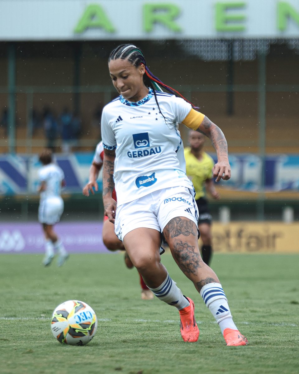 CruzeiroFem's tweet photo. 🚨🏅 Atenção, Nação Azul! A Byanca Brasil foi indicada ao PEM - Prêmio do Esporte Mineiro, na Categoria Atleta Destaque Feminino - Alto Rendimento. A votação é popular e para votar na nossa atleta você deve seguir o passo a passo:

Acessar o formulário no link: https://t.co/iDf9TN4m3b
Votar em todas as categorias;
Confirmar o envio da sua resposta.

Vamos mostrar a força da nossa torcida para a nossa camisa 10!