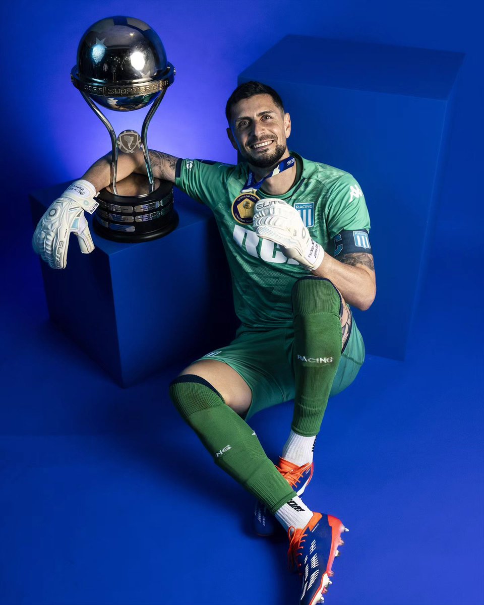 militoritoRC's tweet photo. y acá decian que un tartamudo era mejor que arias, pero por favor.

el mejor arquero de américa https://t.co/FP5ocuICdh