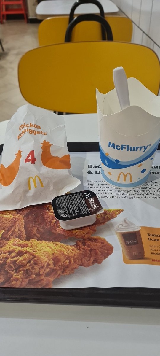 RedLeopard9408's tweet photo. Teman margabut sendirian malem ini.
Cape sm ekspektasi dan judgement orang. https://t.co/xpn5n2j0Py