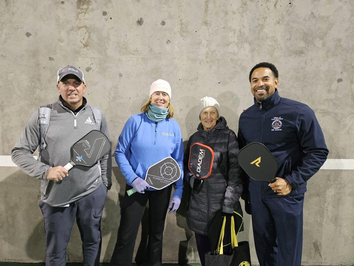 CMJawando's tweet photo. Just opened 6 new @montgomeryparks pickleball courts at East Norbeck Local Park! 🎾 As one of the fastest-growing sports in MoCo, pickleball offers a fun, fast-paced but low-impact way to stay active. Find these courts &amp; others near you: 

https://t.co/7GhXiRzCXE https://t.co/6rxTSGsnHC