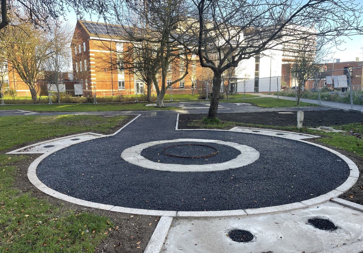 Open graded binder course laid by our surfacing team in Hull. 

#sangwinsurfacing #sangwingroup #tarmac #surfacing