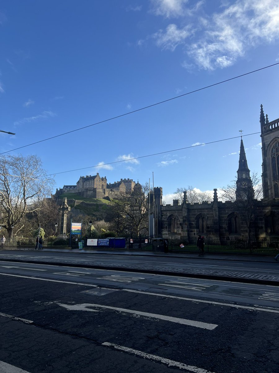 S_kramers's tweet photo. Back in Edinburgh for @UKSIF Spring Conference planning and lots of coffees with members! 

Very chilly but beautiful as always. https://t.co/N8Zfhr05c6