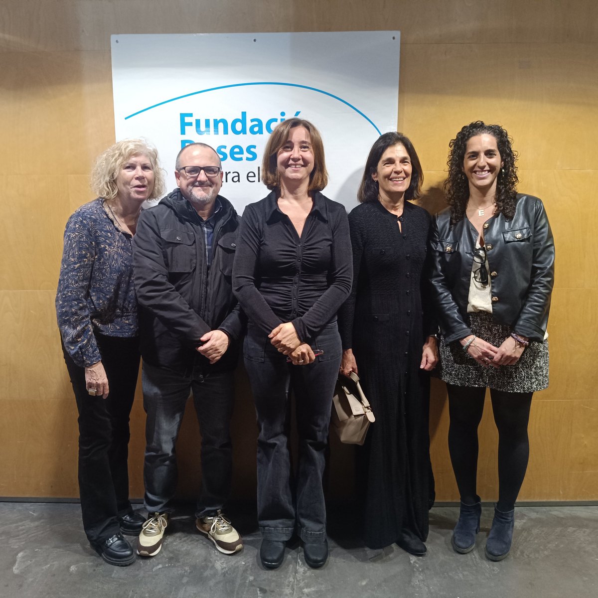 El projecte ICOLIQUID, liderat per l'oncòloga mèdica de l'<a href="/ICO_oncologia/">Institut Català d'Oncologia</a> Girona i investigadora <a href="/idibgi/">IDIBGI Institut d'Investigació Biomèdica de Girona</a>, Èlia Sais, ha rebut una beca de la <a href="/FundacioRoses/">RosesContraelCàncer</a> gràcies a la recaptació del 21è concert solidari.
L'estudi desenvoluparà la implementació i validació de la biòpsia líquida.
