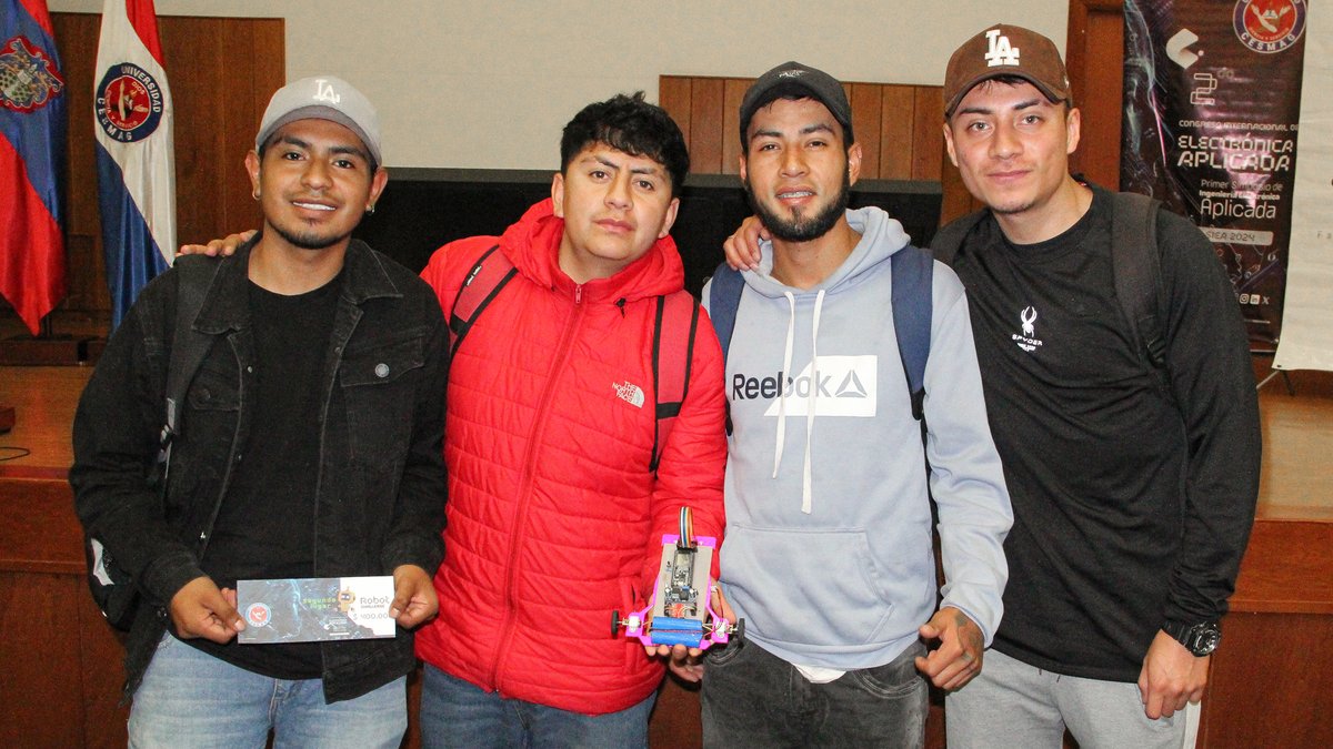 🤖✨ ¡Nuestros estudiantes brillaron en el Robot Challenge! 🚀 Parte del II Congreso Internacional de Electrónica Aplicada, este evento demostró su compromiso y creatividad en el desarrollo de tecnología de vanguardia.

👏 ¡Felicitaciones a los participantes!  #SomosUNICESMAG