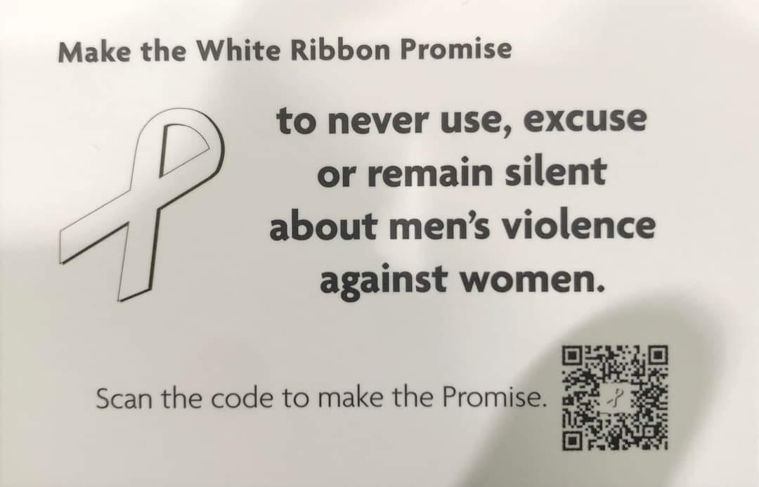 Abbey Line Community Rail Partnership (@abbeylinecrp) on Twitter photo Encouraging passengers at #Watford Junction to make the #WhiteRibbonPromise
This year’s campaign #ItstartswithMen is a call on men to hold themselves accountable to women and each other.
#LNR #Abbeyline #EndViolenceAgainstWomen
Promise: whiteribbon.org.uk/promise@WhiteR…
<a href="/WhiteRibbon_UK/">White Ribbon UK</a> Encouraging passengers at #Watford Junction to make the #WhiteRibbonPromise
This year’s campaign #ItstartswithMen is a call on men to hold themselves accountable to women and each other.
#LNR #Abbeyline #EndViolenceAgainstWomen
Promise: whiteribbon.org.uk/promise@WhiteR…
<a href="/WhiteRibbon_UK/">White Ribbon UK</a>