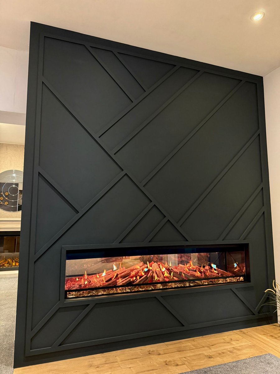 Evonicfires's tweet image. Our brand-new Genesis 1860 built-in fire is now beautifully showcased at The Fireplace Studio in Bramcote, Nottingham.
 
Click here evonicfires.co.uk/the-range/e-ll… for information on the Genesis built-ins range.
 
#evonicfires #electricfires #genesis #genesisbuiltins #4K #holographic
