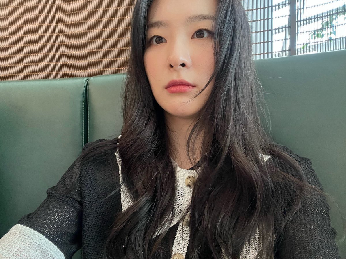 Me vine con mi chiquitina bonita al mejor evento porque estamos bien preparadas para cantar #𝐆r𝕝离𝐆𝚟ng y sentirnos un poco #𝐱𝕥ra𓇺ུ⃨𝔥o͞𝕥 gracias a mis niñas bonitas, so, momento de apreciar el #𝑑n𝕒̄新o𝑓·𝕮u͟p𝕚x.

𝐂y𝚋ər𝕡ün𝚔 ★ ࣪˖  #𝕝ucifer !