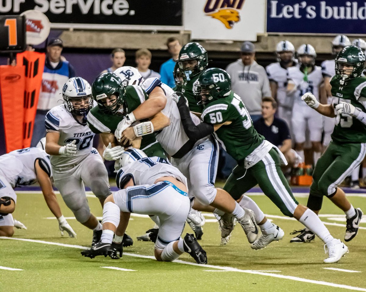 It's five Class 4A All-State football players for <a href="/PellaDutchFB/">Pella Dutch Football</a> in 2024 following their state runner-up finish, including:

First team - Util. <a href="/Colin_Kerndt/">Colin Kerndt</a>, RB Emmanuel Diers, LB Nate Warner

Second team - OL Palmer Hemming, WR Tyson Barnes

#iahsfb