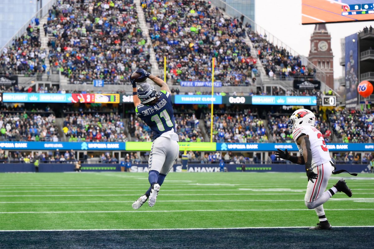 GuruFantasyWrld's tweet photo. WR’s with more receptions than JSN in 2024:

⁃ CeeDee Lamb
⁃ Ja’Marr Chase
⁃ Amon-Ra St. Brown
⁃ Garrett Wilson
⁃ Malik Nabers

END LIST. https://t.co/lMlZFY1dH1