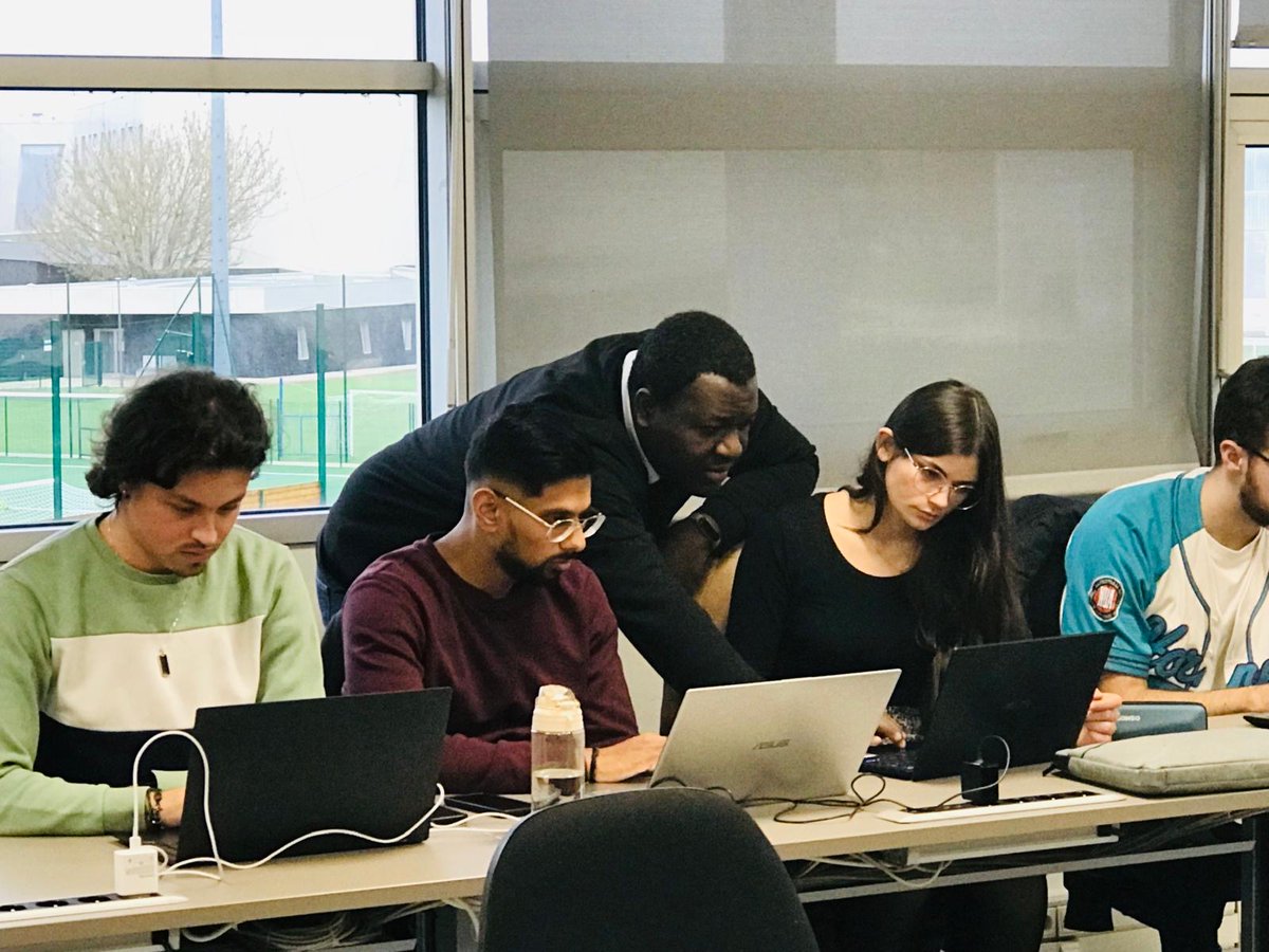 UTTroyes's tweet image. 💻 ✔️ 1ère journée des #DataDays #UTTroyes 2024 avec un atelier présenté par #Capgemini 👉 utt.fr/actualites/dat… #Ingenieur