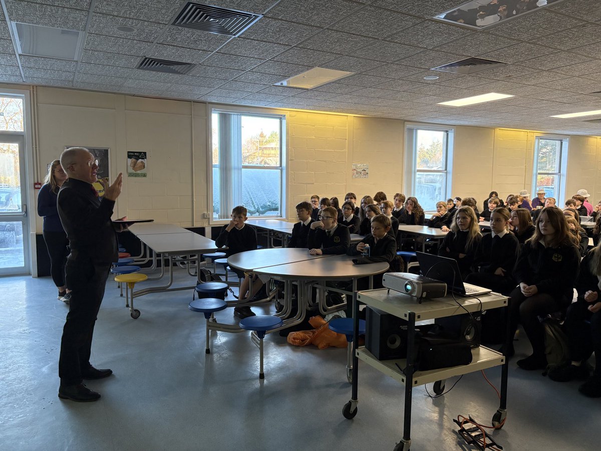 MissStewart22's tweet photo. 🌟S1 Scottish IDL🌟
Pupils received a talk from Bob on @Speyfest and from Martin on heavy events last week, looking at what makes a great Music Festival and Highland Games!
I’m excited to see their finished work at the showcase on Friday!
#milnesmakesadifference https://t.co/JSTZeAFCDq