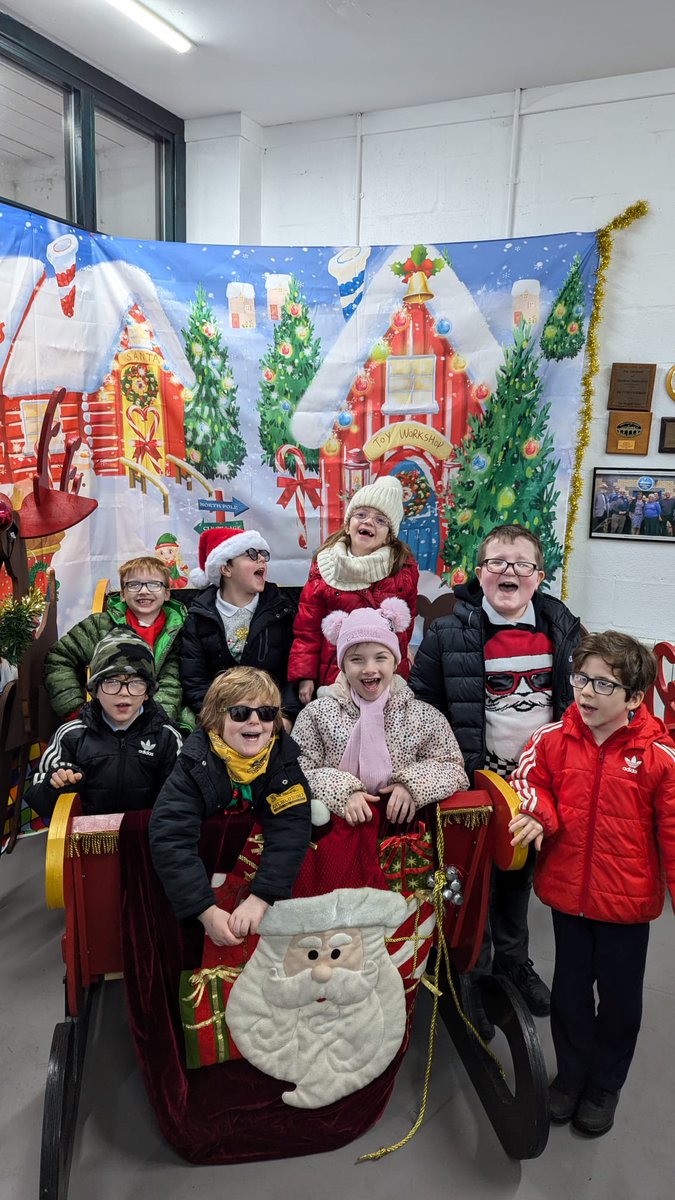 Mrs Toland tweet media