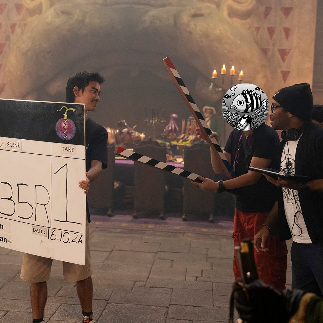 MontCorvo_Off's tweet photo. Photo d'Eiichiro Oda en Afrique du Sud pendant le tournage de la saison 2 de One Piece https://t.co/hJMNO9NM2o
