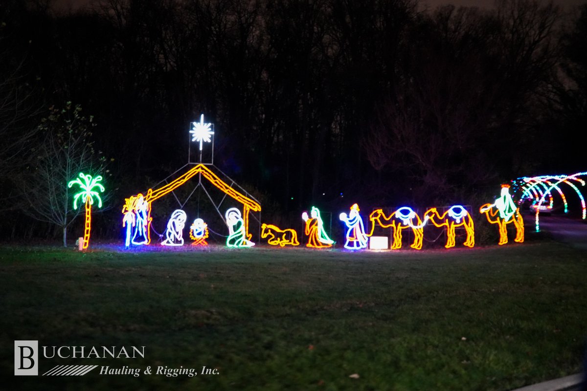 BuchananHauling's tweet photo. 🅱️Buchanan Hauling is sponsoring a light at the #BlueJacket's fantasy of lights in Franke Park!❤️
#Charity #Donation #Giving #Trucking #Freight #Logistics #Transportation #Hauling #TruckingIndustry #MondayMotivation #MondayMood #MondayVibes #MondayMorning #MondayThoughts https://t.co/UokToKZ3Xz