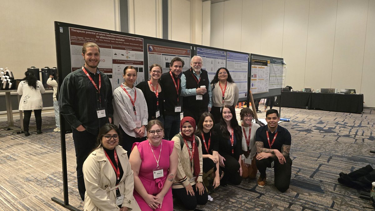 Robin Orozco (she/her) (@robswillenbring) on Twitter photo 4 generations of scientists at Autumn Immunology Conference. Larry trained Aaron. Aaron trained me. I am now training others, who will go on to train as well. <a href="/DrAaronJJohnson/">Aaron Johnson</a> 4 generations of scientists at Autumn Immunology Conference. Larry trained Aaron. Aaron trained me. I am now training others, who will go on to train as well. <a href="/DrAaronJJohnson/">Aaron Johnson</a>