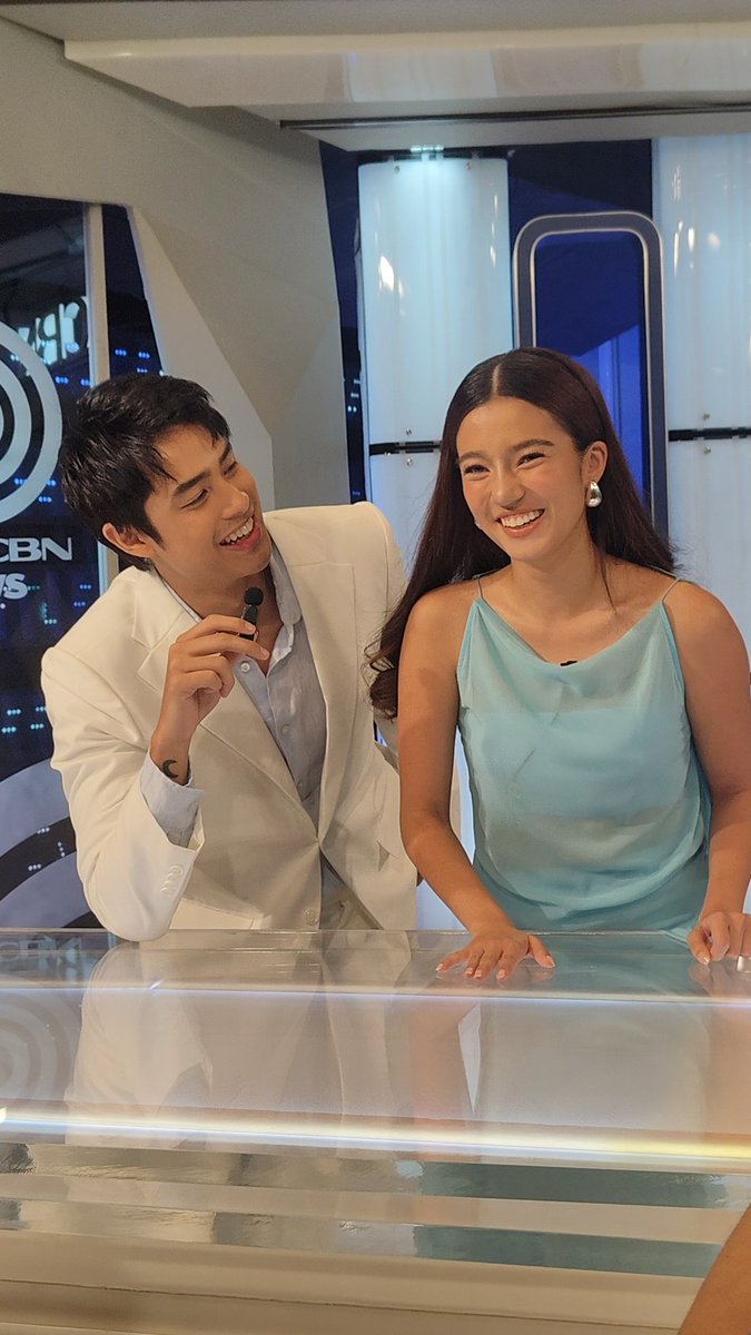 homeisdonbelle's tweet photo. literal na sayo lang ang tingin #donbelle https://t.co/v4aG6gkTHR