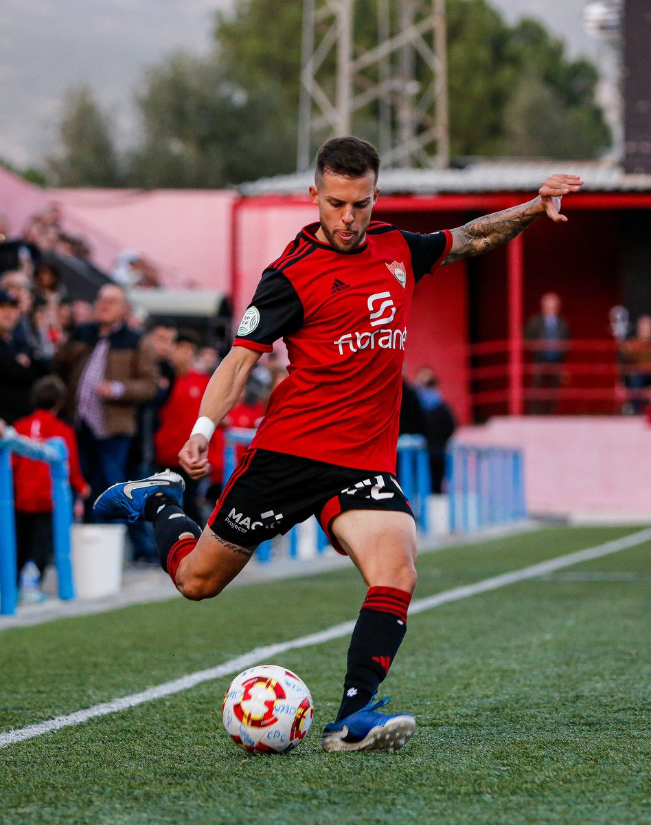 ¡Nueva semana otra oportunidad!❤️🖤🧠⚽️
📸 <a href="/fotomurciaa/">Andrés Molina</a>