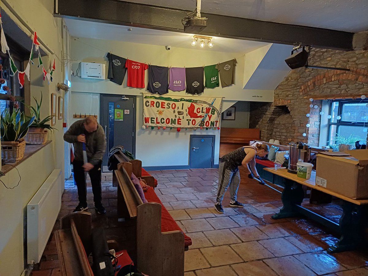 ClwbYBont's tweet photo. Glanhau ar ol Storm Bert. Clwb Y Bont, Pontypridd clean up. https://t.co/U296FyHsKQ