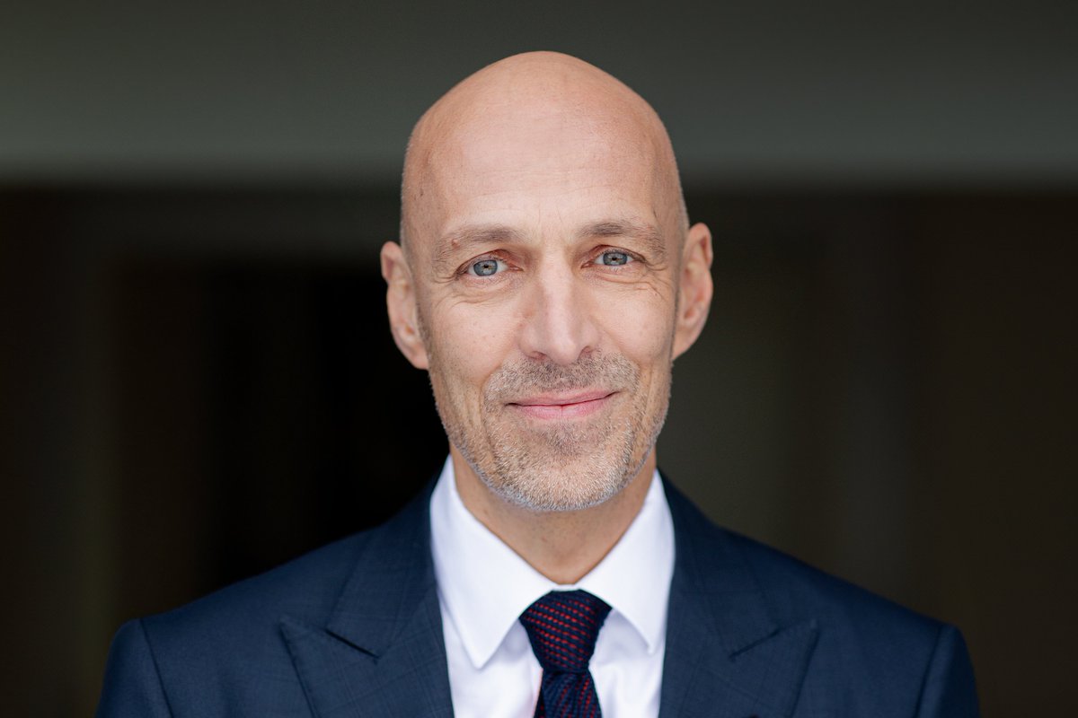 Der_BDI's tweet photo. Herzlichen Glückwunsch: Peter #Leibinger von @TRUMPF_News wird ab 1. Januar 2025 neuer BDI-Präsident. Siegfried Russwurm übergibt das Amt satzungsgemäß nach zwei Amtszeiten an seinen Nachfolger. Zur Pressemeldung 👉 https://t.co/88PIUwaMi8 https://t.co/mpAO1JZjT2