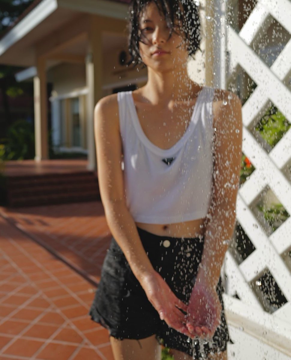 yanbei_wang's tweet photo. i need her in ways that would set feminism back 200 years https://t.co/tUqWzLlUft