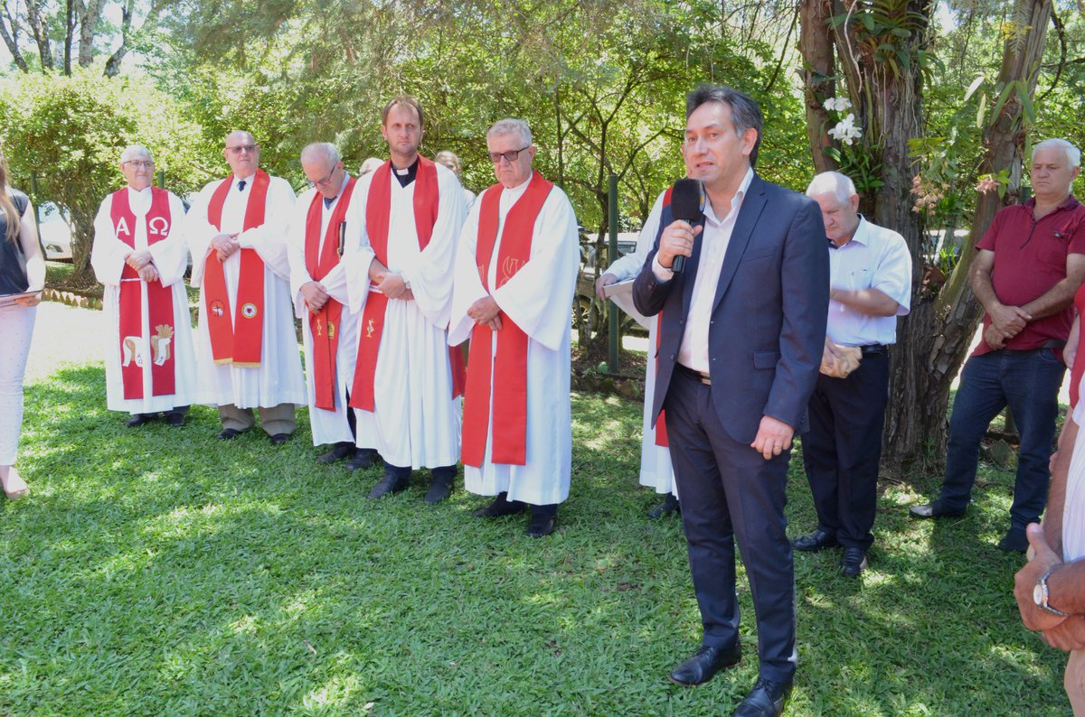 Centenario de la Iglesia Luterana de Montecarlo 

Con gran alegría y emoción, se celebró el Centenario de la Iglesia Luterana de Montecarlo con un culto de celebración, marcando 100 años de fe, unidad y comunidad

facebook.com/share/p/7VFSmD…