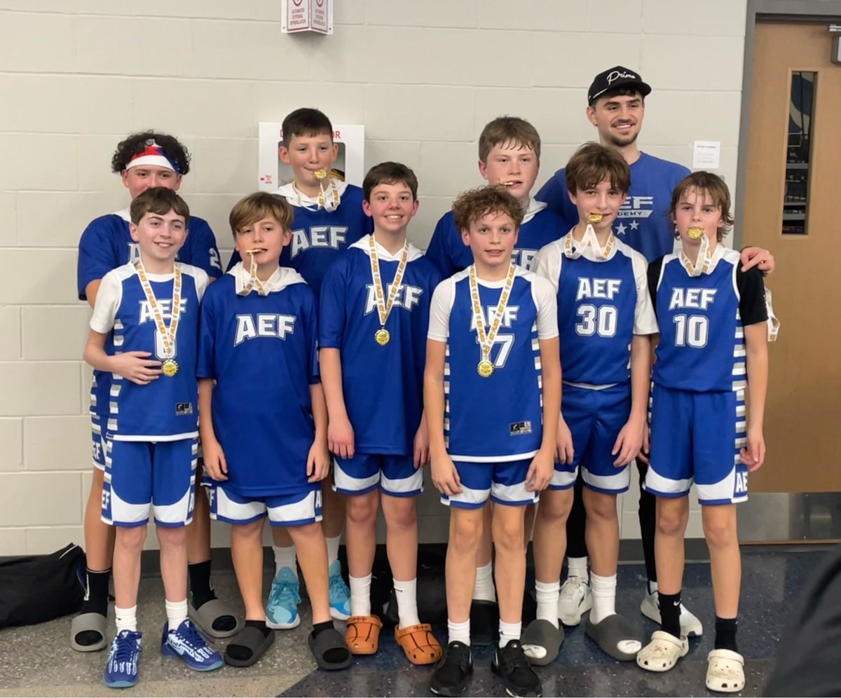 AEF_Academy's tweet photo. Huge congratulations to AEF 7th White, who won the championship in the Battle of the Borders tournament hosted by @ElkhornAttack and @BennBasketball this weekend! Way to go boys!!
#AttitudeEffortFocus
#ItsHowWePlay https://t.co/J6Tuc5aFxb