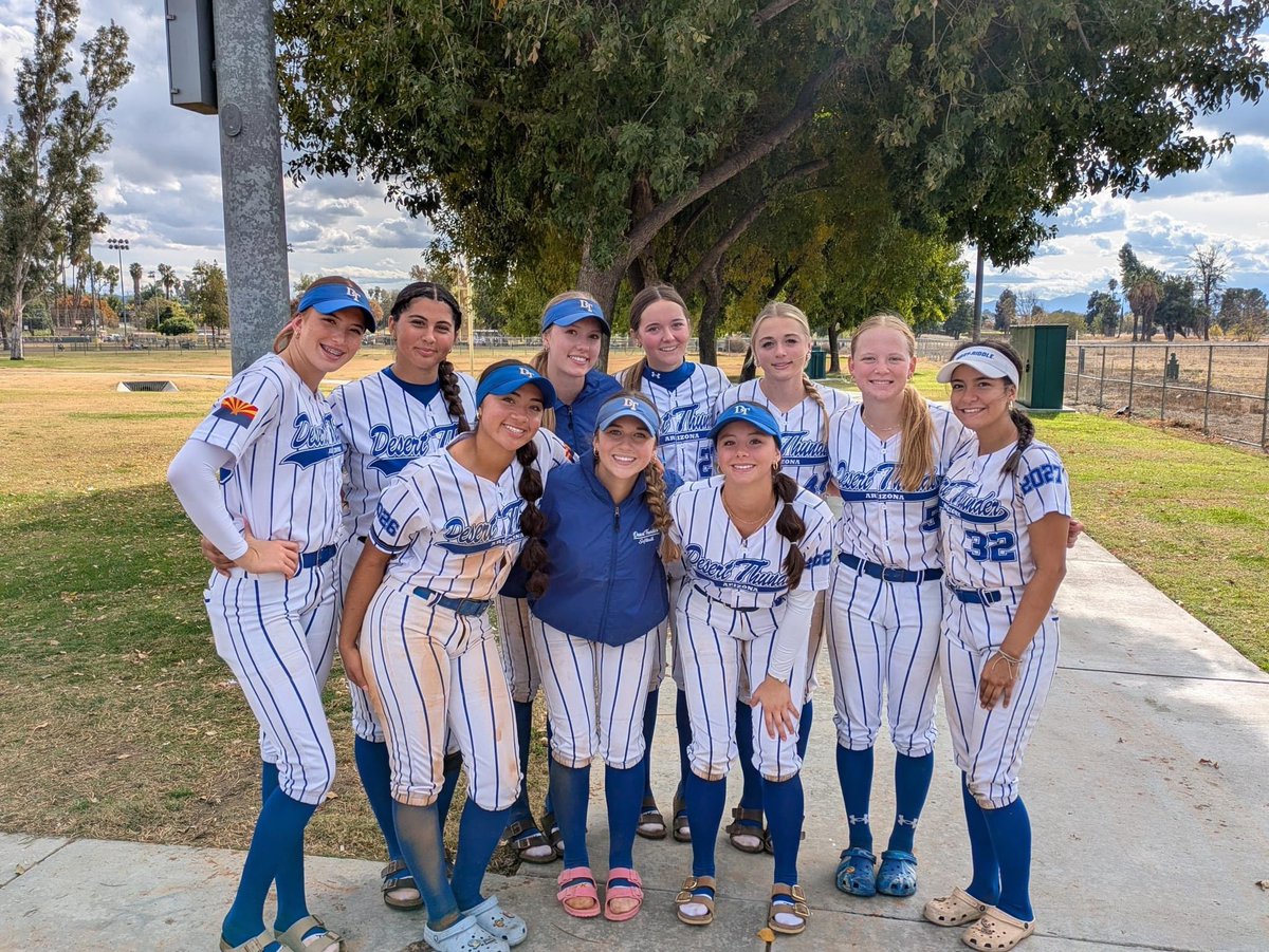 Briseis2025's tweet photo. Competed in the Don Battles Showcase (CA) as a pick-up player for Desert Thunder Mazura—undefeated at 5-0 and ranked 9th out of 136 teams!!!  Grateful for the opportunity to play with this talented team. Check out my highlights! 🥎🔥

https://t.co/6bBLbhJOcS https://t.co/Xd9kTdx2h7