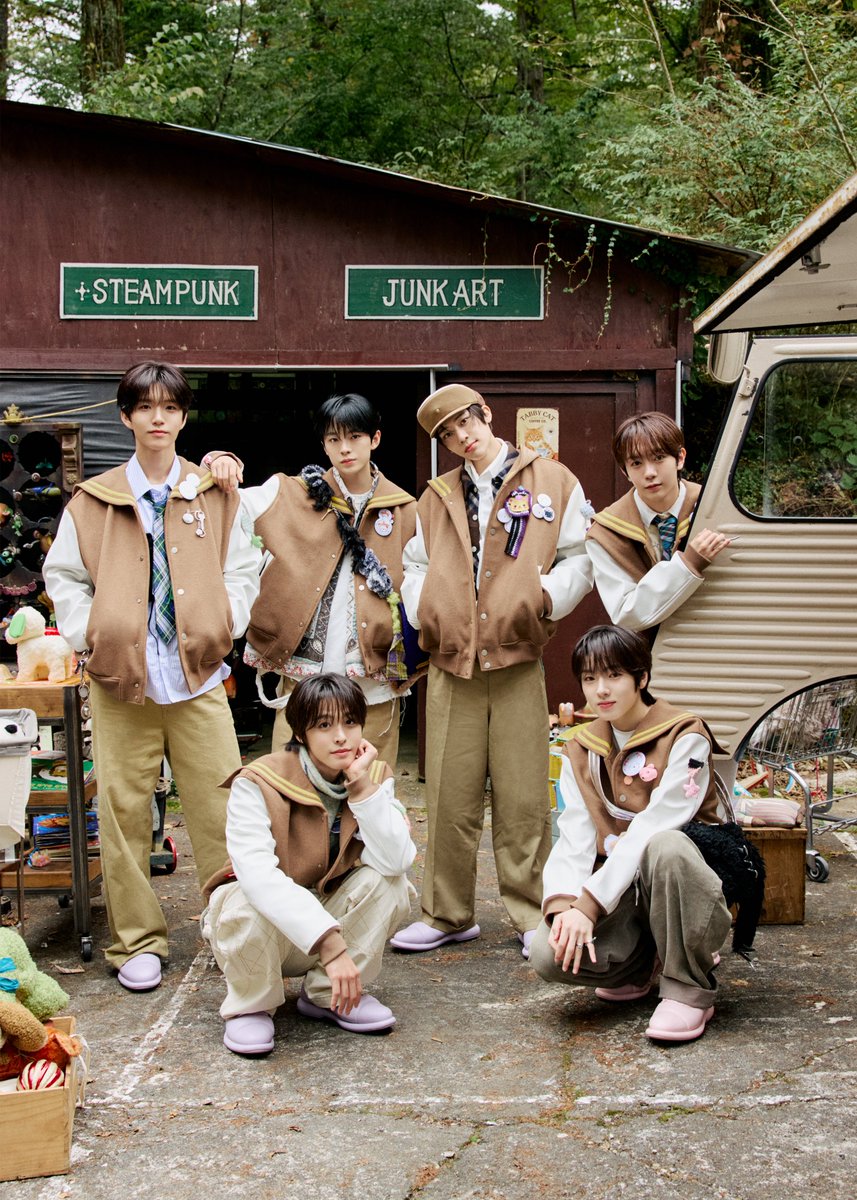 nctwishofficial's tweet image. NCT WISH 'Wishful Winter' MV Teaser Images 02

NCT WISH 【WISHFUL - Japan 1st Album】 

🎬 MV / Digital Album ➫ 2024.11.27 0AM (JST/KST)

💿 Physical Album ➫ 2024.12.25 (JST/KST) 
Pre-order : nct-wish.lnk.to/WISHFUL

#NCTWISH #WishfulWinter 
#NCTWISH_WishfulWinter