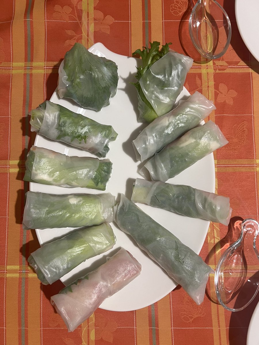 Aya_Melya's tweet photo. Spring rolls 🤤 https://t.co/WhOVMndCFt