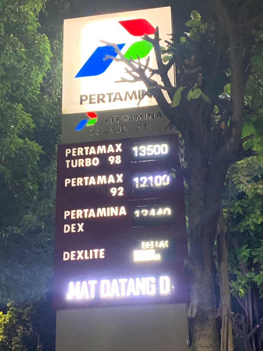 ubaystian's tweet photo. @MyPertaminaID mau lapor &amp; tindak lanjutnya nih Min. Kembali baru saja saya ditolak pembayaran menggunakan aplikasi MyPertamina di jalur motor, suka ga enakan hati!! 😒 @pertamina https://t.co/pFDMHqREMK