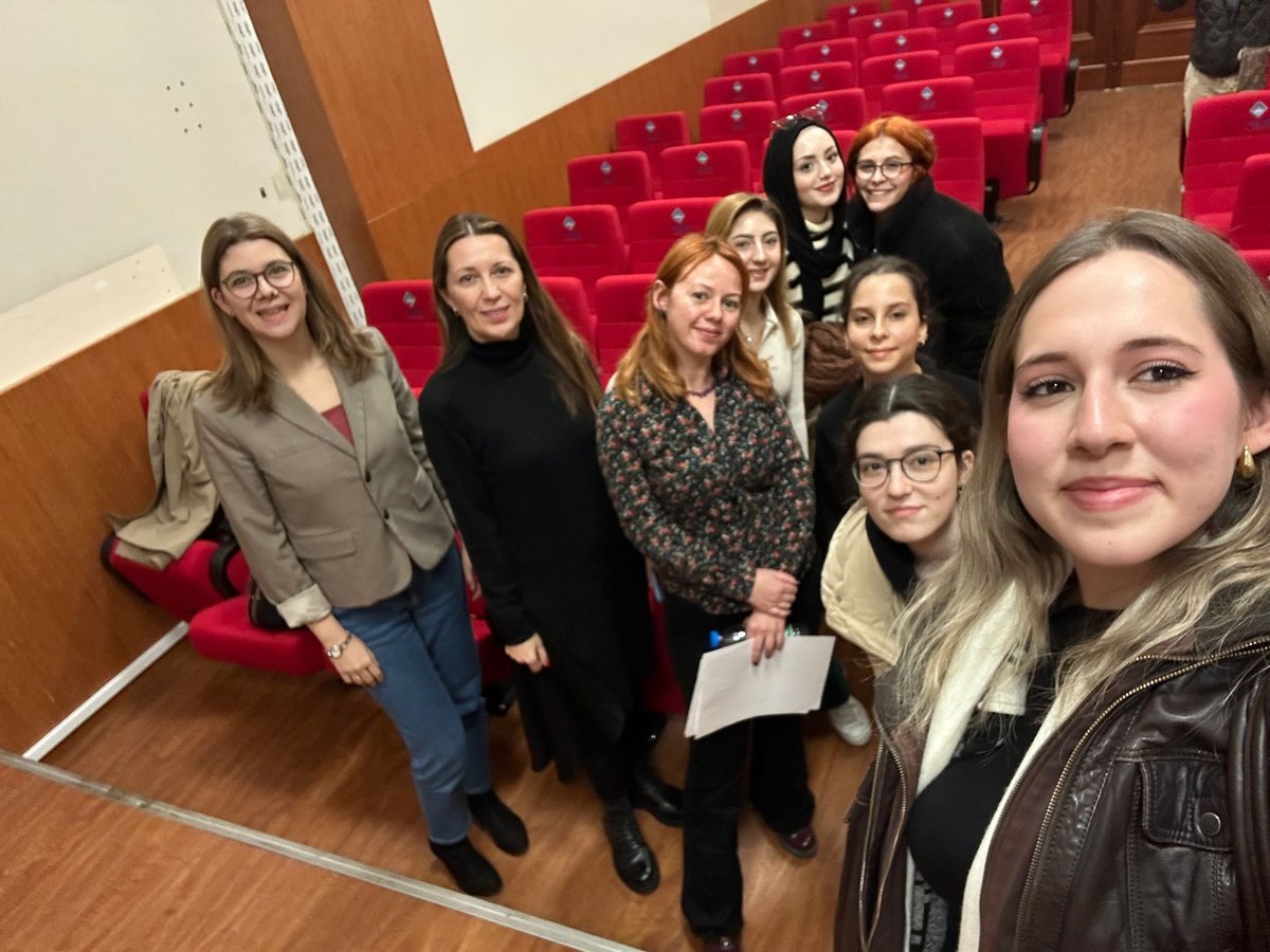 25 Kasım Kadına Yönelik Şiddete Karşı Uluslararası Mücadele Günü kapsamında BAU Sosyoloji Bölümü olarak, Doç. Dr. Aslı Telseren Ömeroğlu’nun değerli katılımıyla “Flört Şiddeti” üst başlıklı etkinliğimizi gerçekleştirdik. 

Bu mücadeleye katkı sunan herkese teşekkürlerimizle…💜