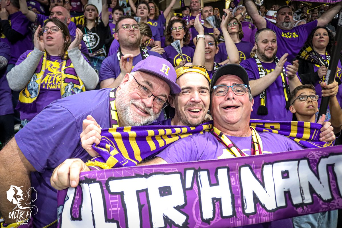 ultrhnantes's tweet photo. Clôture de cette année civile à la H'Arena face à Aix, retour en photos sur notre Kop !
https://t.co/b4UqQTwkj9
#handball #LNH #hfamily #WeHfamily #Nantes #ultrH #ultras #supporters #KOP https://t.co/mw52xY3et1