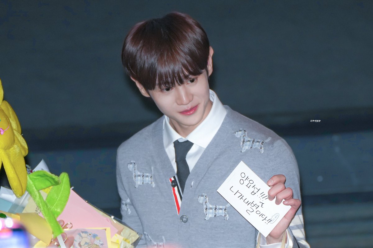 _four_percent's tweet photo. 241124 #하이라이트 #양요섭 #YANGYOSEOP #YOSEOP 

양요섭!!!
니가내⭐️이다!! https://t.co/7HA6YPHmt1